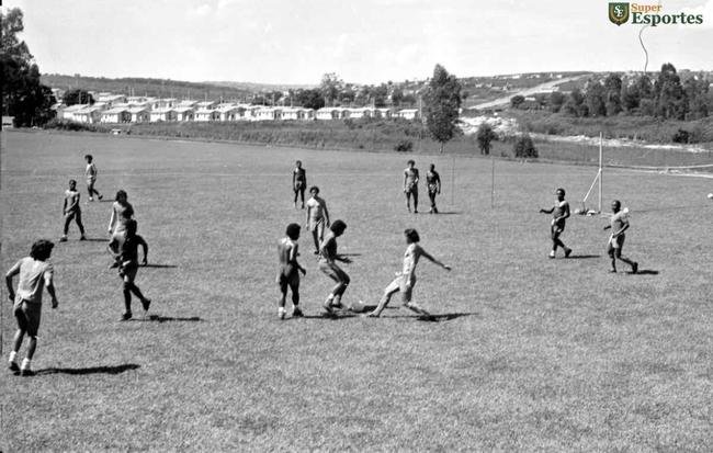 Primeiras fotos da Toca da Raposa I, em 1973, ano de sua inaugurao pelo ento presidente do Cruzeiro, Felcio Brandi