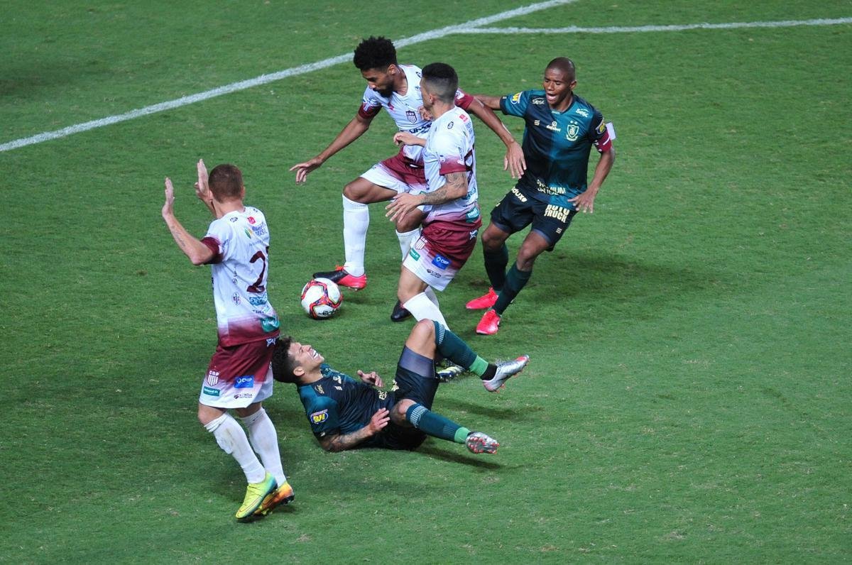 Fotos do jogo entre Amrica e Patrocinense, no Independncia, em Belo Horizonte, pela oitava rodada do Campeonato Mineiro de 2021.
