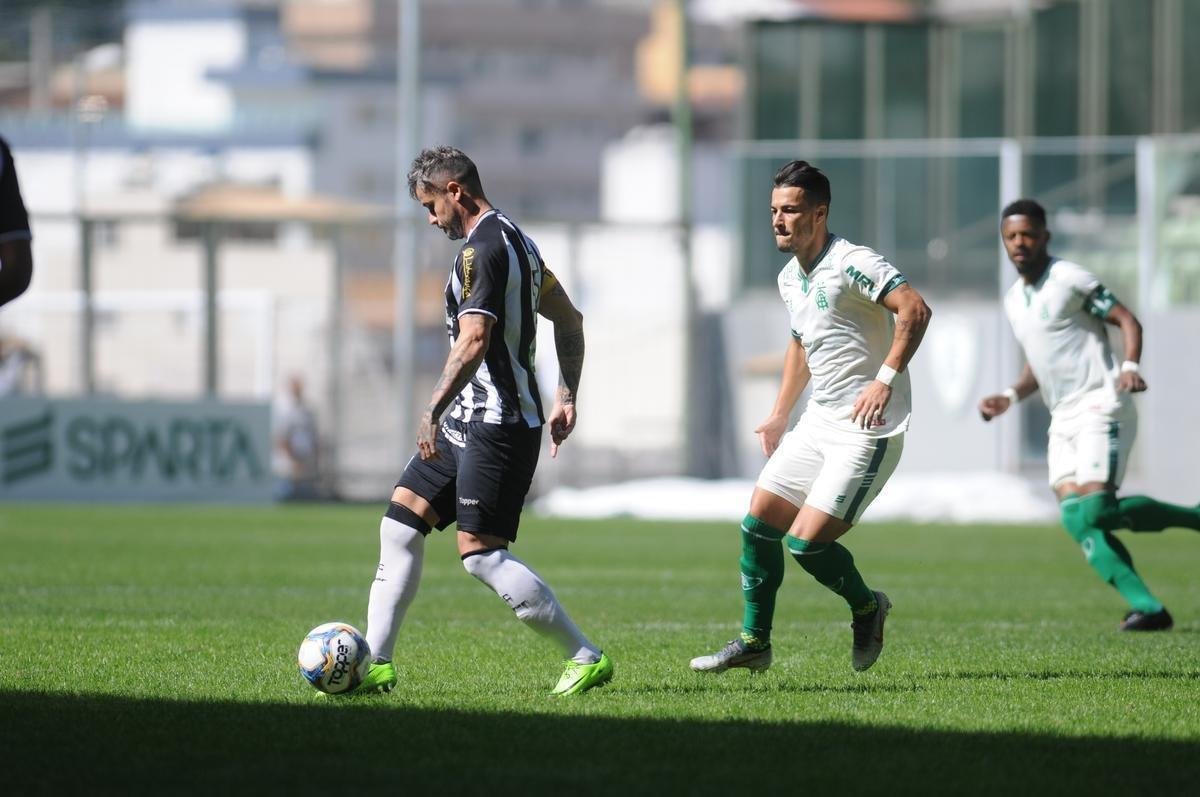 Amrica foi derrotado em casa pelo Figueirense