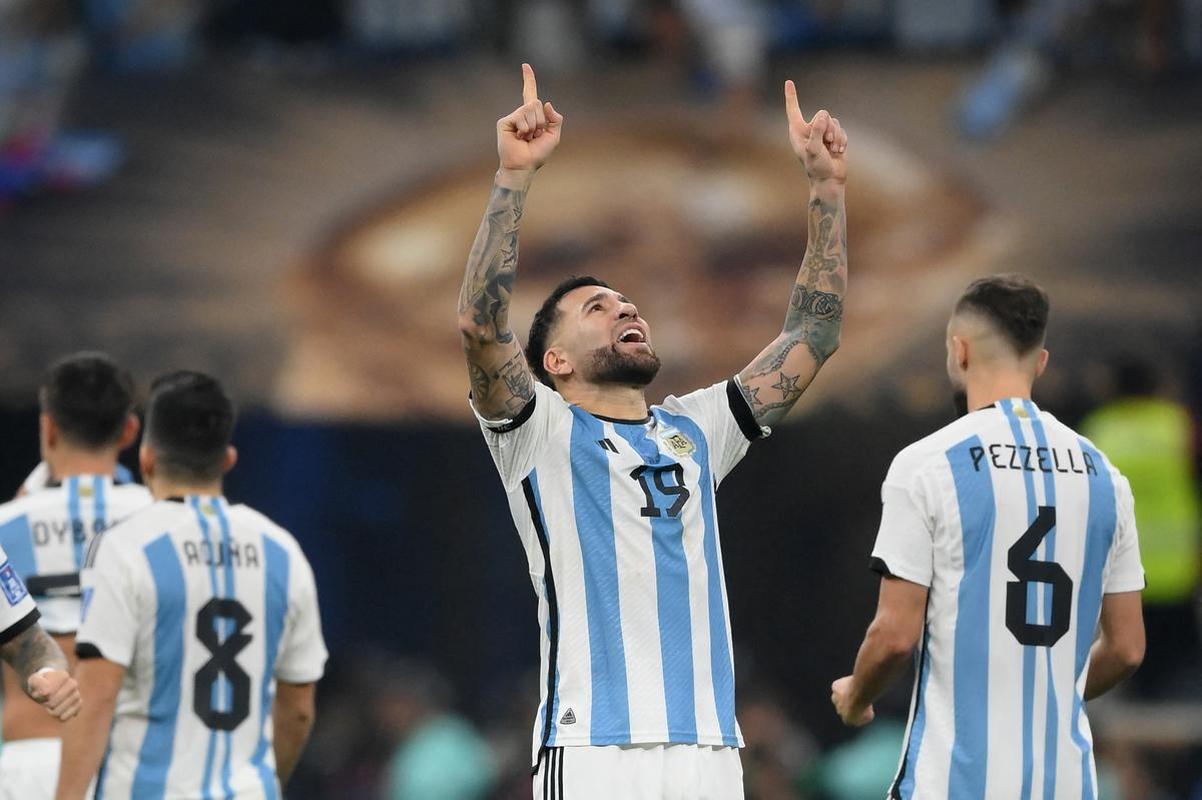 Argentina venceu a Frana por 4 a 2 nos pnaltis, depois de empate por 3 a 3, e finalmente soltou o grito de tricampe do mundo