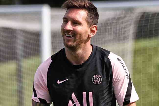 PSG anuncia que usou criptomoedas para pagar parte das 'luvas' a Messi