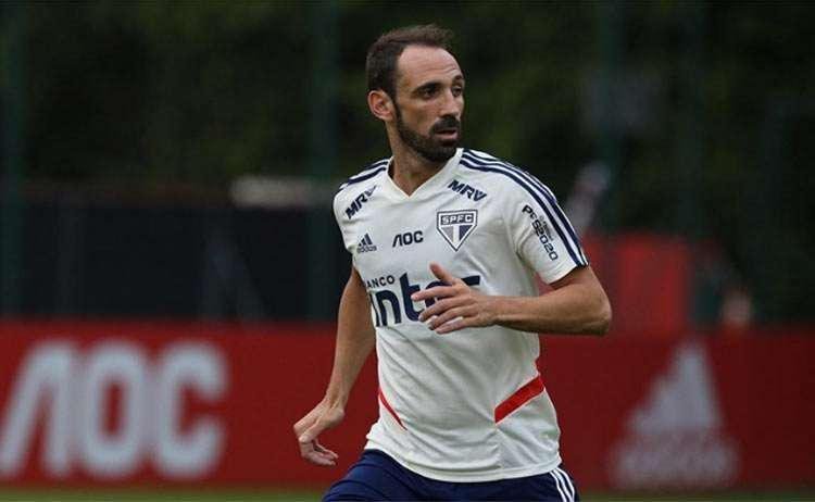 So Paulo - Juanfran deve acertar pelo menos at o fim do Brasileiro 