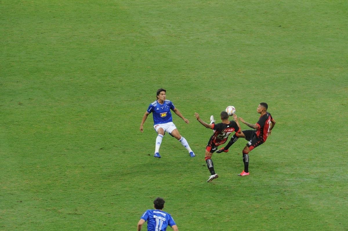 Fotos de Cruzeiro 1x0 Vitria, no Mineiro, pela nona rodada da Srie B