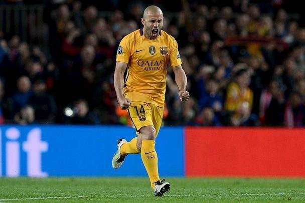 Suárez brilhou marcando dois gols para decretar a vitória, de virada, do Barcelona