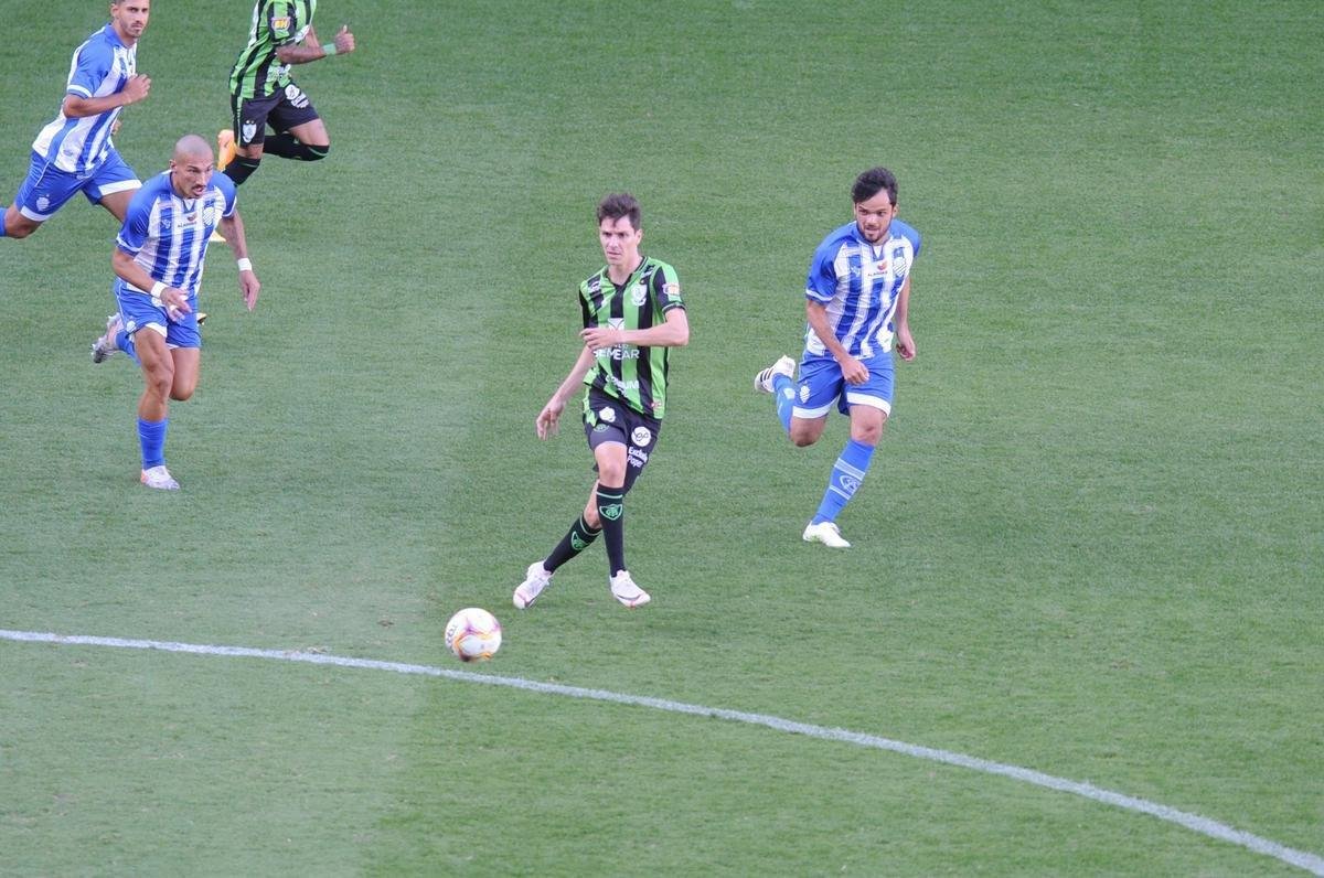Fotos do jogo entre Amrica e CSA-AL, no Independncia, em Belo Horizonte, pela Srie B do Campeonato Brasileiro