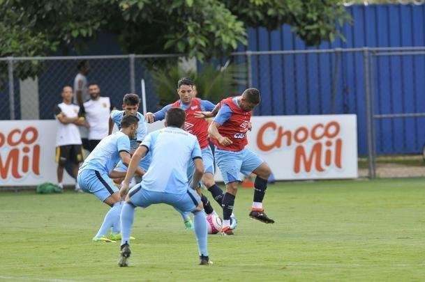 Com gols de Judivan e Rafael Sobis, Cruzeiro venceu Betinense por 2 a 0 em jogo-treino