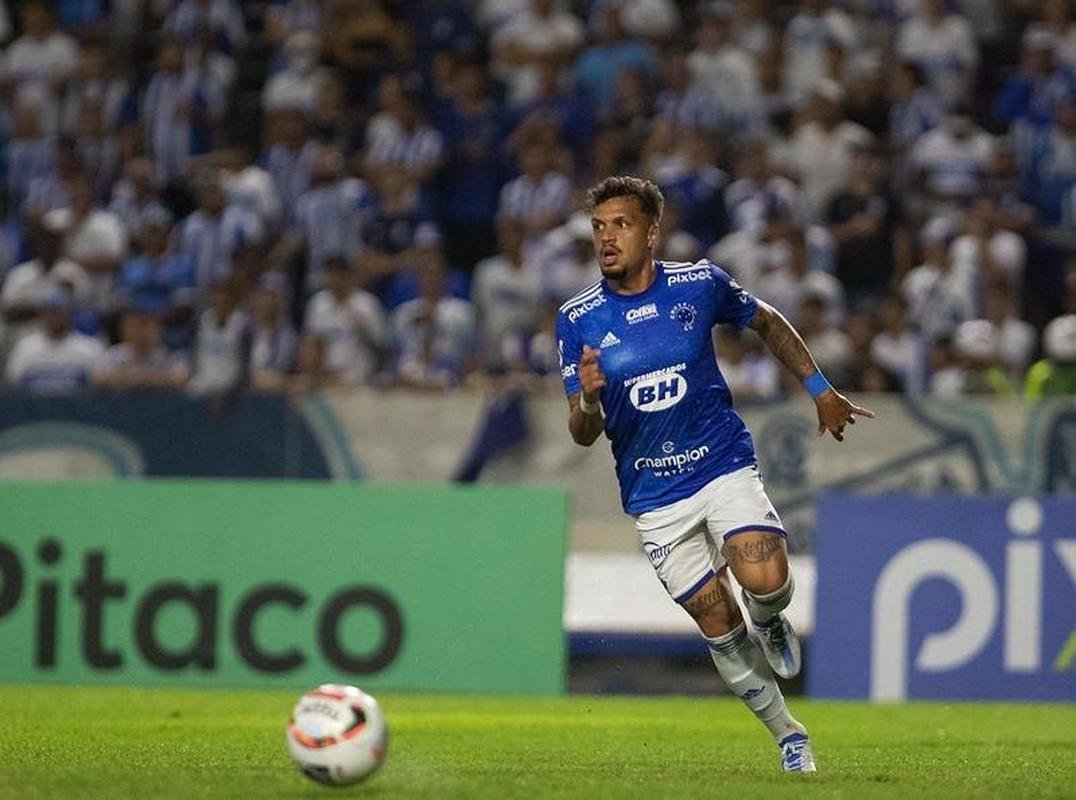 Fotos da partida entre CSA e Cruzeiro, nesta quarta-feira (20), no Rei Pel, em Macei. Jogo  vlido pela 19 rodada da Srie B do Campeonato Brasileiro.
