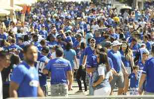 Torcedores do Cruzeiro compareceram em grande nmero ao Mineiro na semifinal contra o Tupi