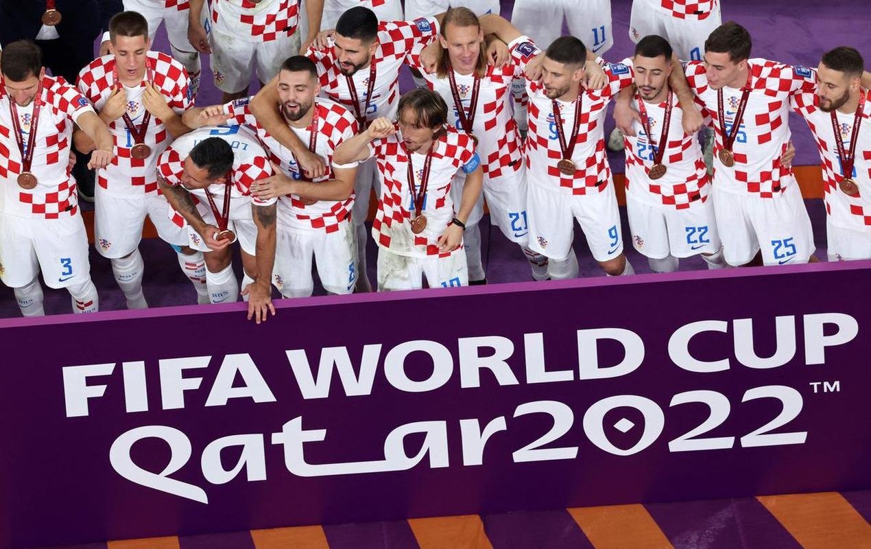 Festa e premiao dos jogadores da Crocia pela conquista do terceiro lugar na Copa do Mundo de 2022, no Catar. Time croata venceu o Marrocos por 2 a 1 neste sbado (17), no Estdio Internacional Khalifa, em Doha