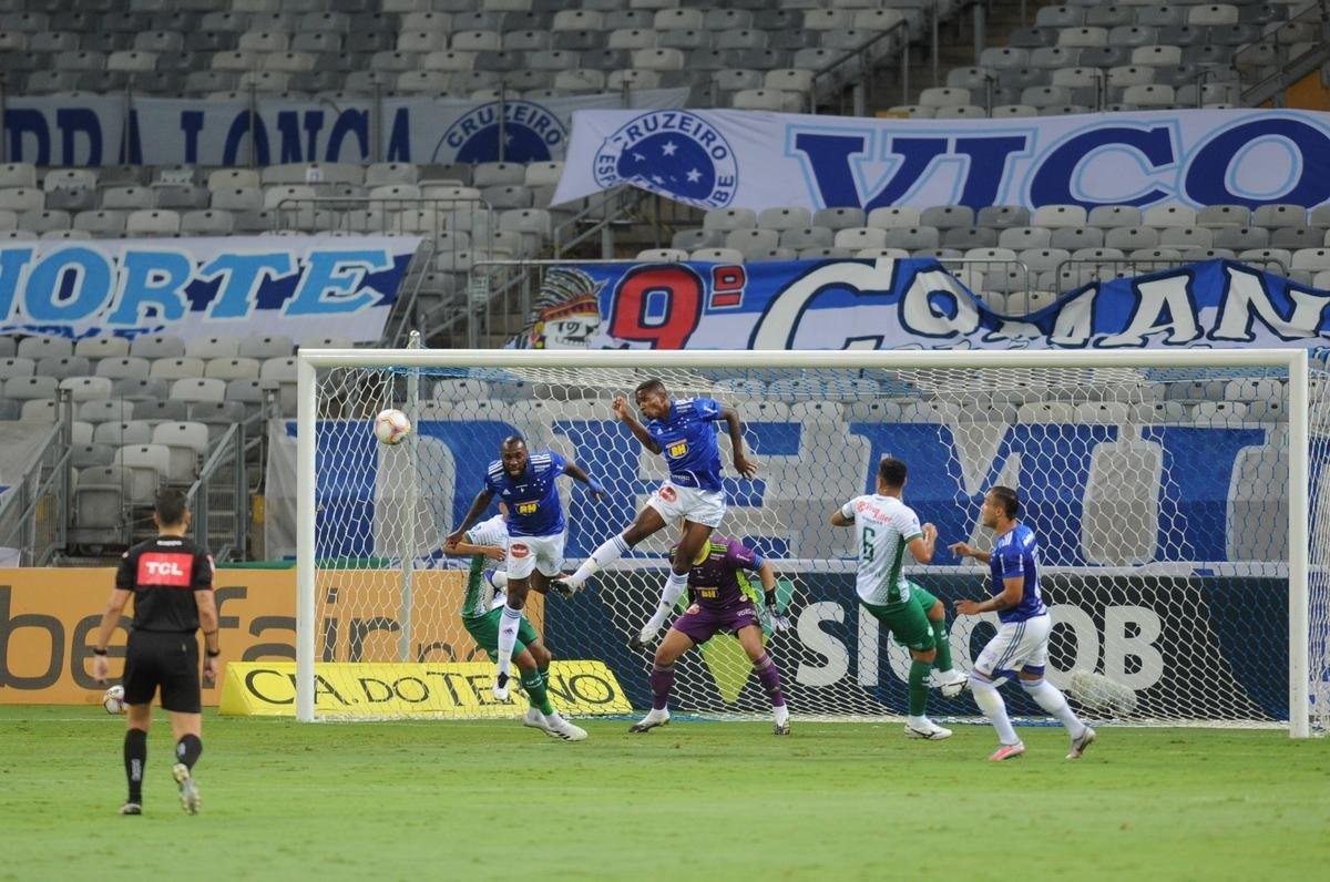 Fotos do duelo entre Cruzeiro e Guarani, no Mineiro, em Belo Horizonte, vlido pela 21 rodada da Srie B do Campeonato Brasileiro