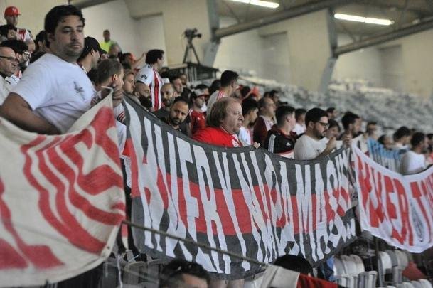 Fotos das torcidas de Cruzeiro e River Plate, no Mineiro, em duelo de volta das oitavas de final da Copa Libertadores