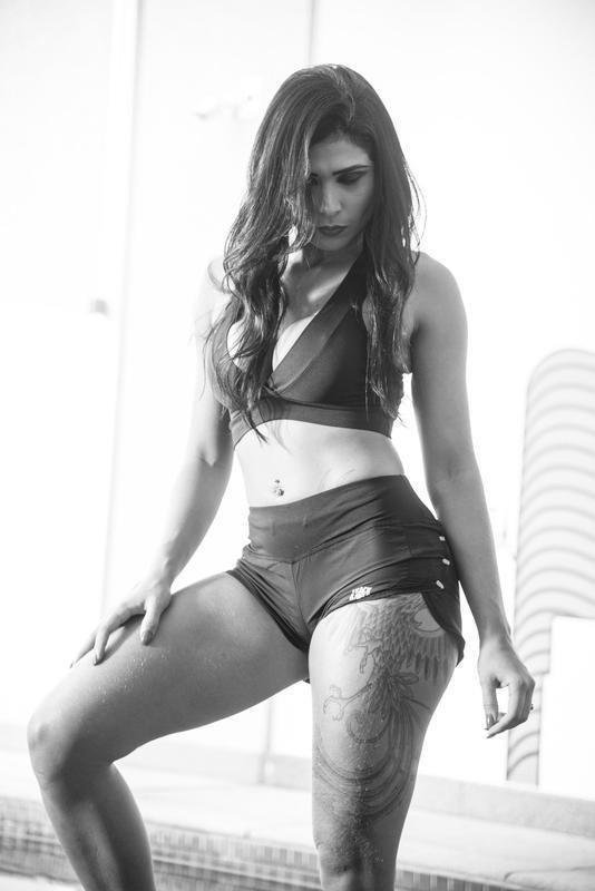  Gabriela Costa Valadares  a primeira garota tatuada da luta no Brasil