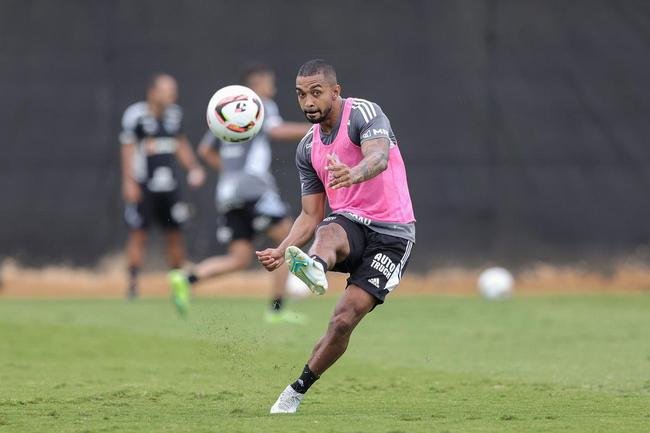 23 - Paulo Henrique (lateral-direito)