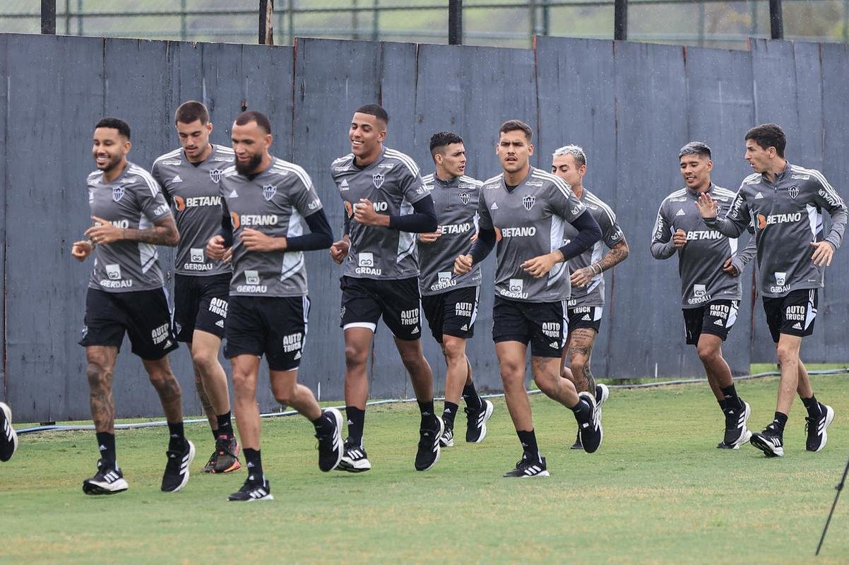 Veja fotos do primeiro dia de pr-temporada do Atltico