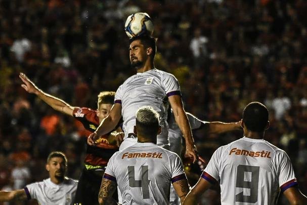 De virada e com gols de Hernane e Guilherme, o Sport reencontrou o caminho das vitórias, diante do Paraná, na Ilha do Retiro, pela 31ª rodada da Série B