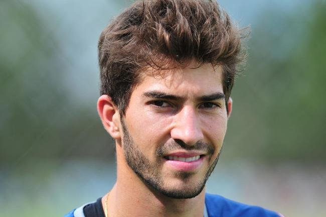 Lucas Silva (volante) - vendido em janeiro de 2015 ao Real Madrid, da Espanha, por 13 milhes de euros (R$40 milhes)