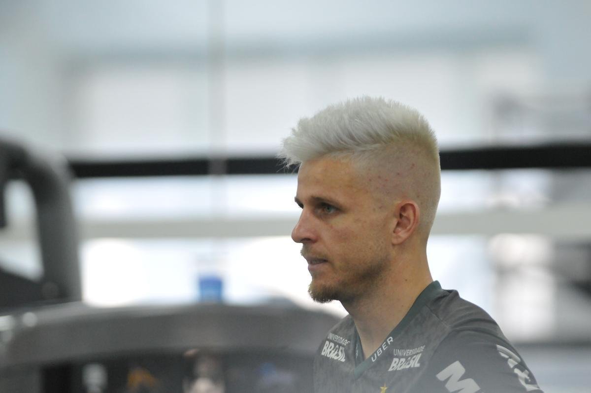 Depois de jogo-treino contra a Seleo Sub-20, jogadores do Atltico fizeram treino regenerativo