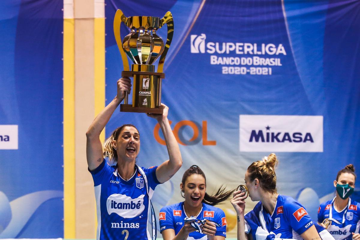Festa do Minas com a conquista do tetra da Superliga Feminina e premiação dos melhores do torneio edição 2020/2021