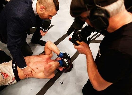 Brad Pickett vence Francisco Rivera por decisão dividida