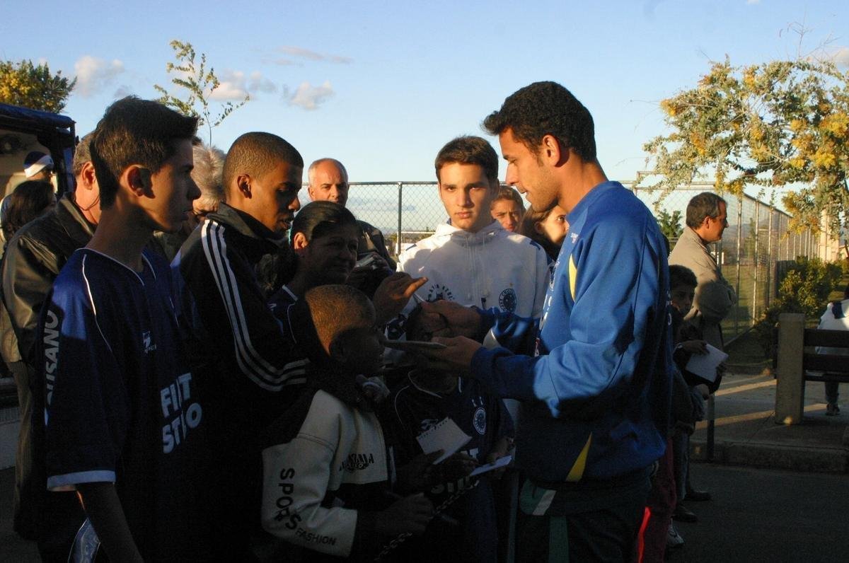 Primeiro treino de Fred como jogador do Cruzeiro, em 22 de julho de 2004