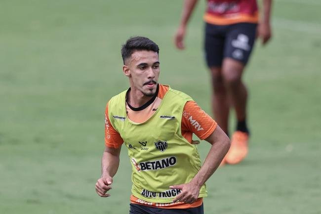 Atltico treinou, na tarde desta quinta-feira (26), na Cidade do Galo. Atividades visaram ao confronto contra o Ava pelo Campeonato Brasileiro.