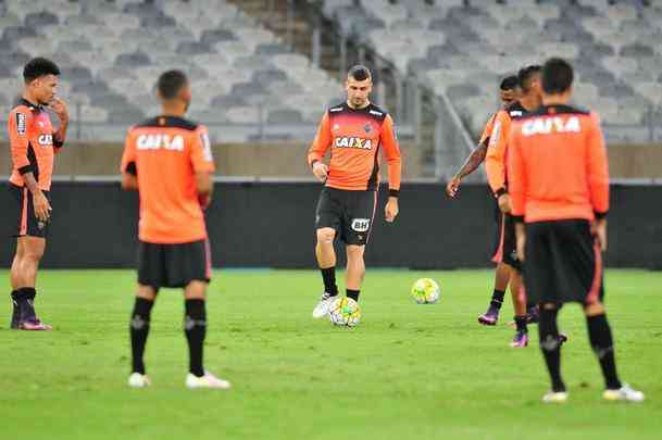 Imagens do treino do Atltico no Mineiro