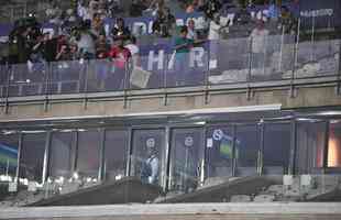 Atleticanos invadiram camarote de cruzeirenses, e torcedores entraram em confronto