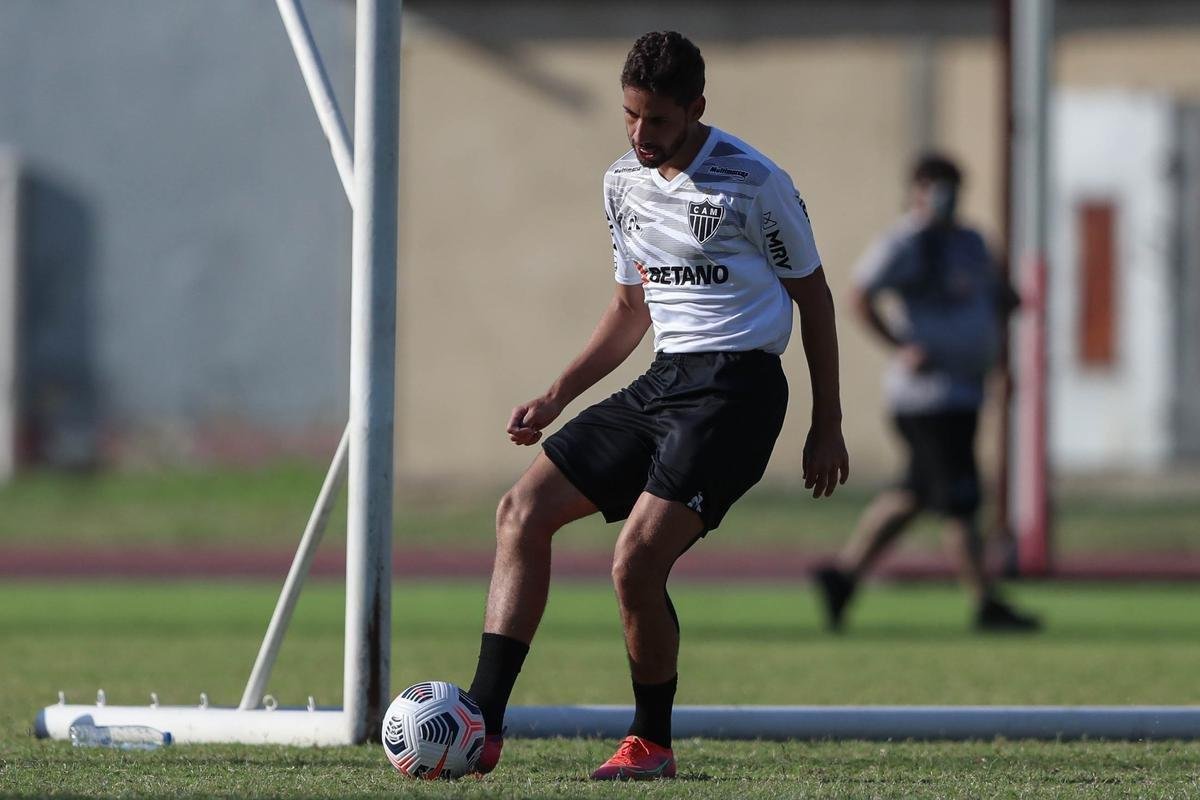 Atlético teve atividade no Estádio Olímpico Brígido Iriarte, em Caracas, antes da estreia na Libertadores