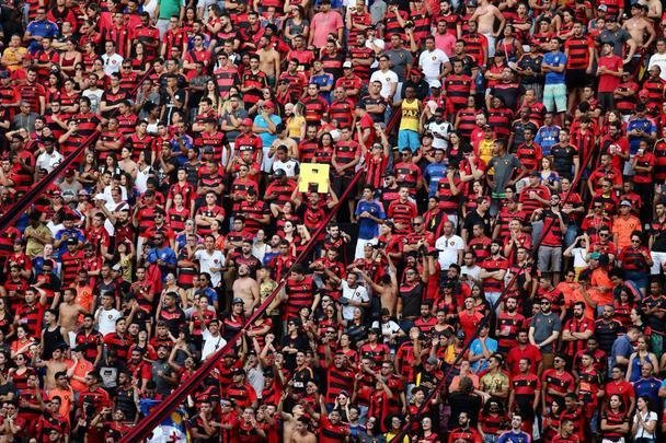 Em campo, Sport e Criciúma se enfrentaram pela 34ª rodada da Série B