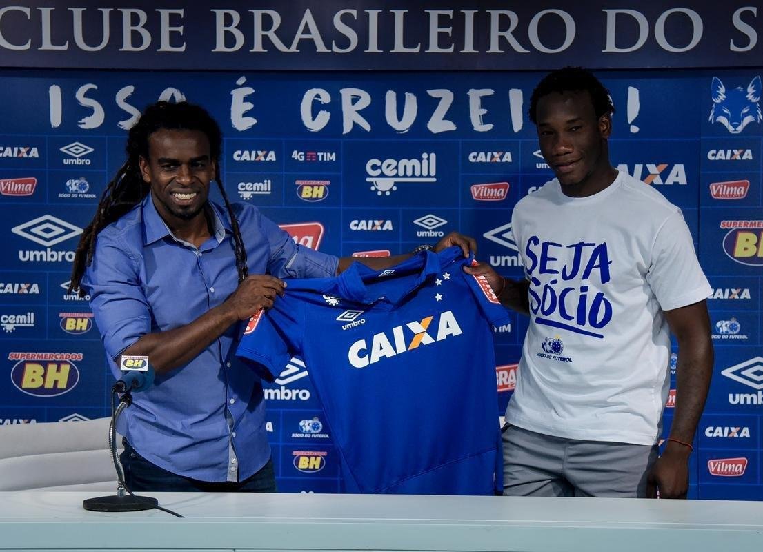 2017 - Caicedo (zagueiro): finalista da Copa Libertadores de 2016 com o Independiente del Valle e convocado vrias vezes para a Seleo do Equador, o defensor de 25 anos teve 60% dos direitos econmicos adquiridos por 1,9 milho de dlares. Ele chegou a fazer boas partidas pelo Cruzeiro, mas depois caiu de produo e perdeu a titularidade para Murilo.