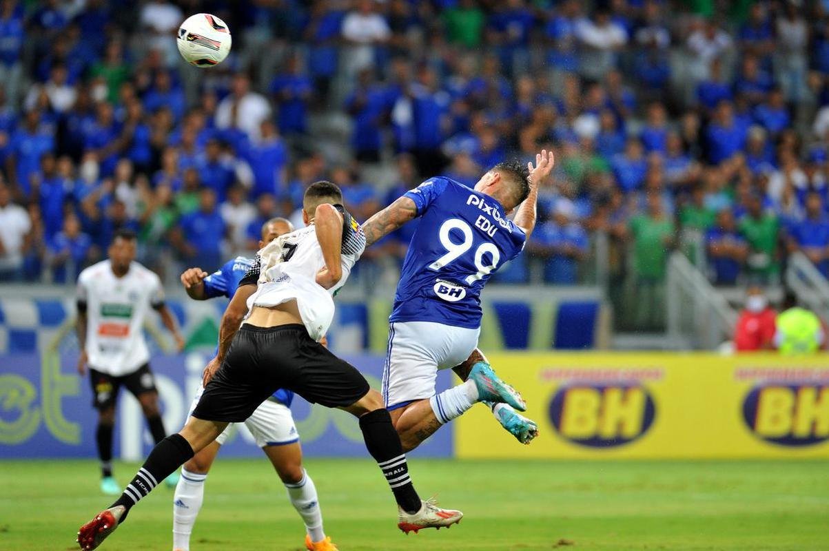 Fotos do jogo de ida da semifinal do Campeonato Mineiro, entre Cruzeiro e Athletic, no Mineiro