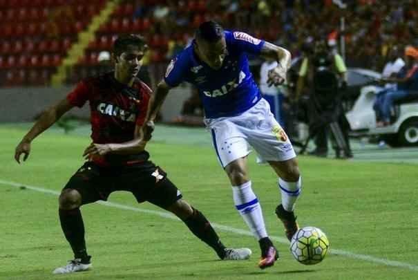 Imagens do jogo entre Sport e Cruzeiro na Ilha do Retiro