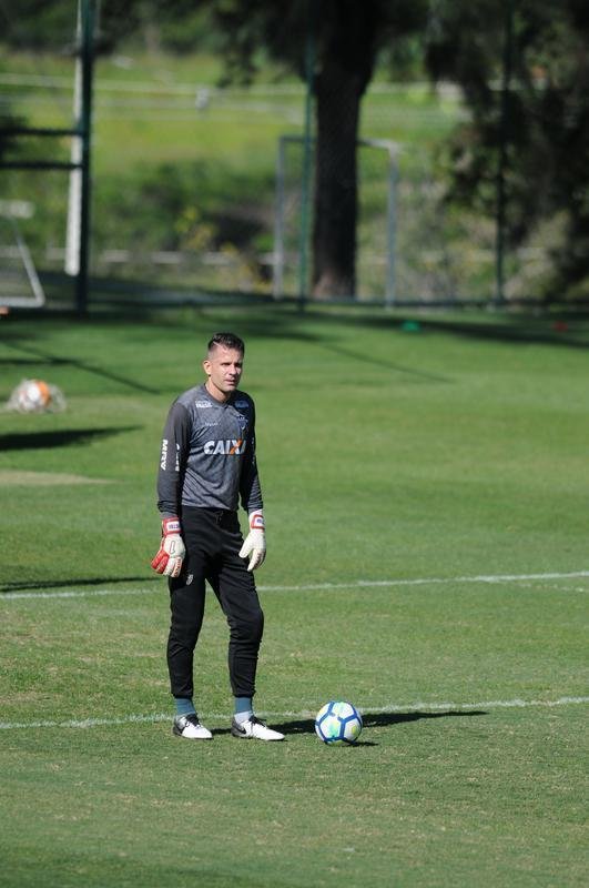 Imagens do treino na Cidade do Galo