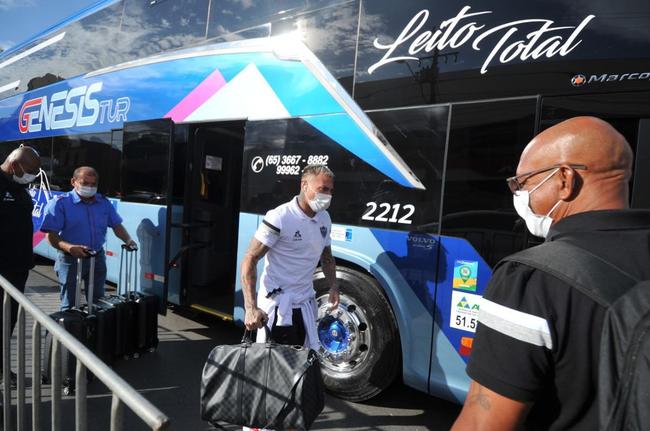 Delegação alvinegra chegou a Cuiabá para final da Supercopa do Brasil entre Atlético e Flamengo