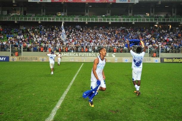 Cruzeiro vence Atltico por 4 a 2 nos pnaltis e conquista a Supercopa Sub-20, no Independncia
