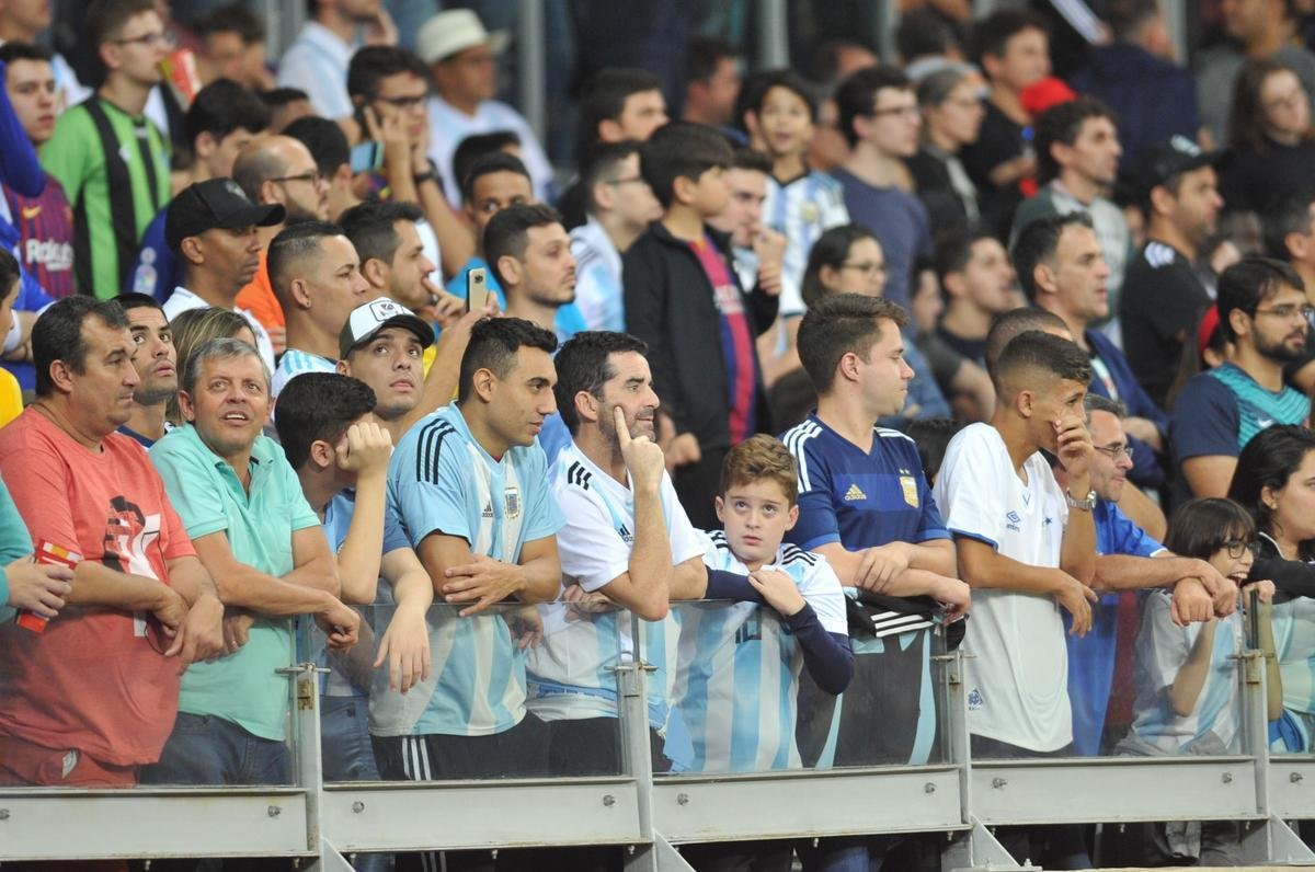 Fotos do duelo entre Argentina e Paraguai, no Mineiro, pela Copa Amrica