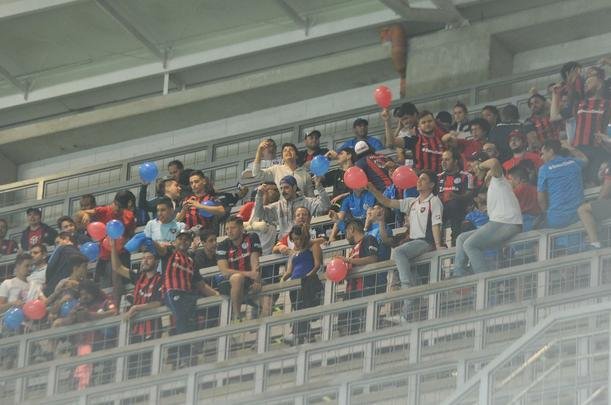 Torcidas de Atltico e San Lorenzo, no Independncia