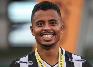 Rubro-Negro tem interesse no jogador e quer trazê-lo na próxima janela de transferências