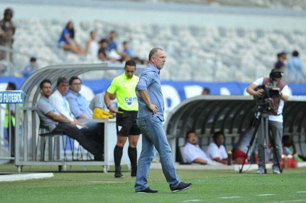 Fotos de Cruzeiro x Villa Nova, no Mineiro, pela stima rodada do Campeonato Mineiro