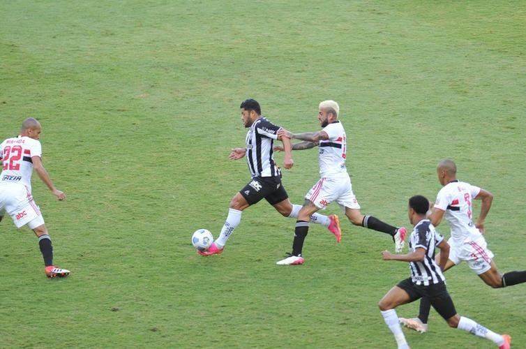 Fotos do jogo entre Atltico e So Paulo, no Mineiro, pela 3 rodada do Campeonato Brasileiro