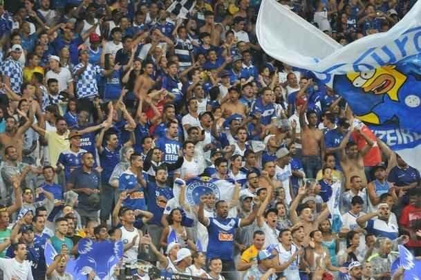 Cruzeiro e Amrica ficaram no empate, e permitiriam a chegada do Uberlndia  liderana
