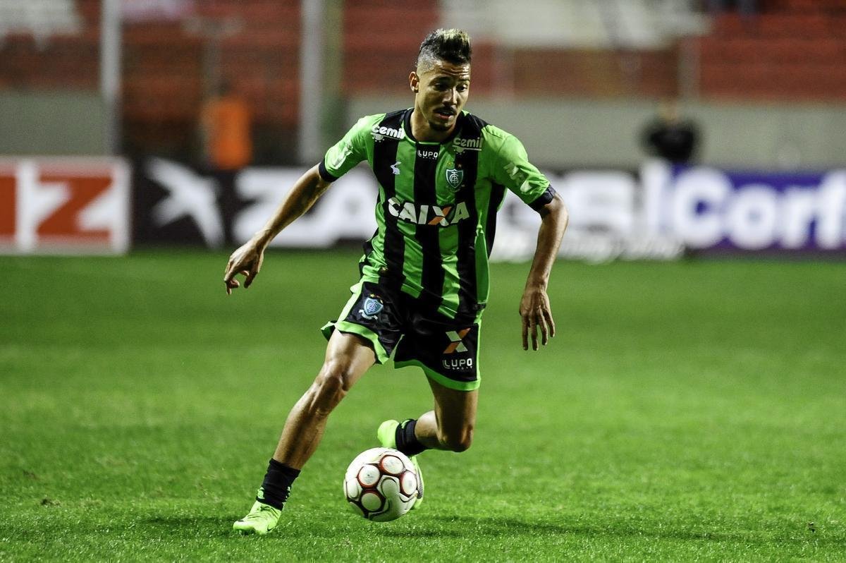 Hugo Cabral (atacante) - contratado em 2017, fez 20 partidas no ano e no marcou nenhum gol. Em 2018, disputar o Campeonato Paulista pelo Santo Andr.