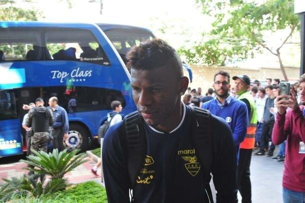 Delegao do Equador desembarcou nesta tera-feira em Belo Horizonte, onde estrear na Copa Amrica