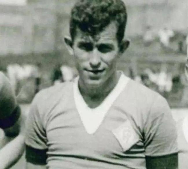 4- Bengala - 171 gols em 282 jogos (1927 a 1938)