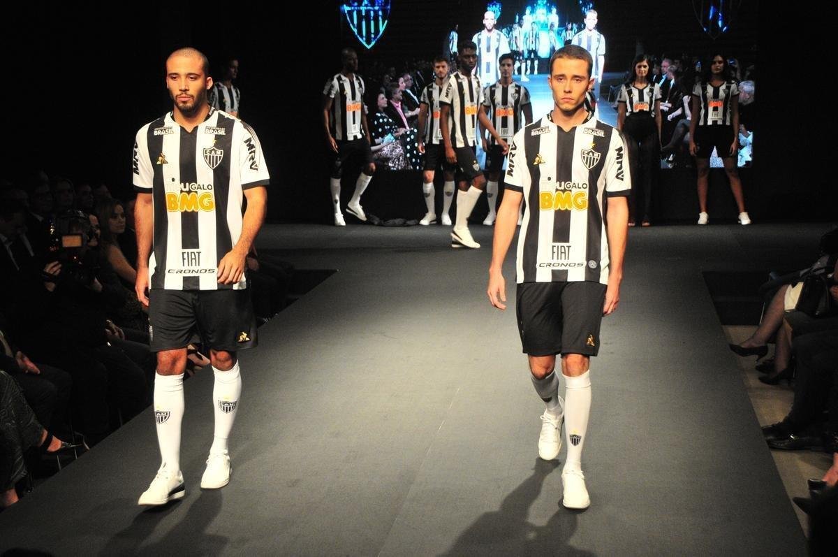 Nova coleo de uniformes do Atltico produzida pela fornecedora francesa Le Coq