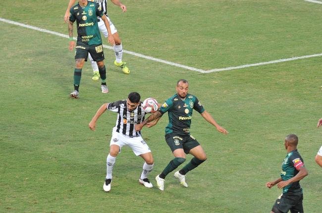 Fotos do jogo de ida da final do Campeonato Mineiro, entre Amrica e Atltico, no Independncia, em Belo Horizonte