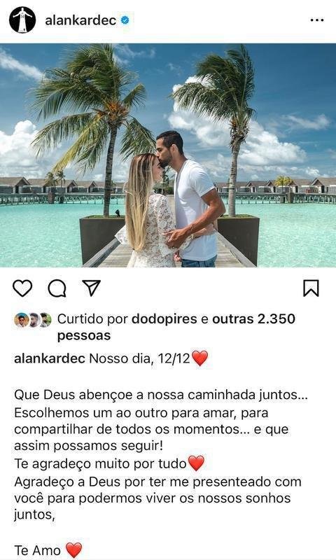 Atacante Alan Kardec fez homenagem  esposa.
