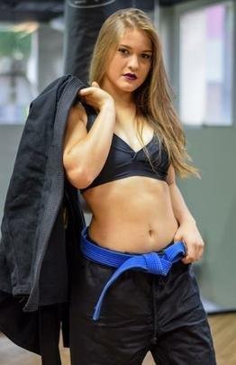 Lutadora  a musa do MMA no Brasil