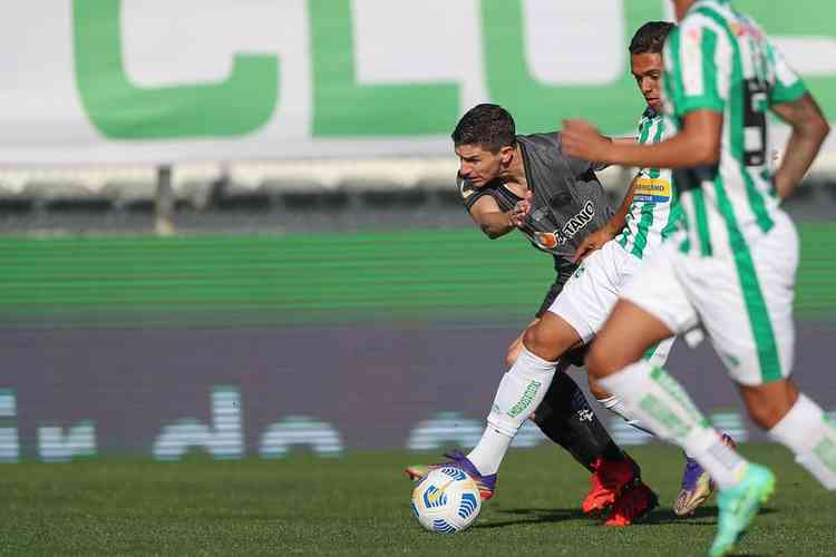 Juventude e Atltico se enfrentaram em Caxias do Sul, pela 15 rodada do Campeonato Brasileiro