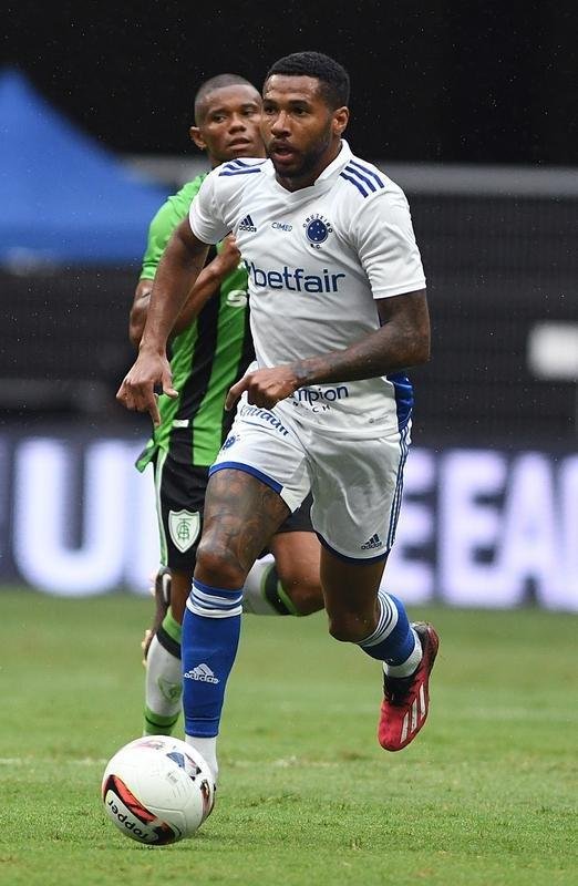 Fotos do jogo entre Amrica e Cruzeiro, pela 3 rodada do Mineiro, no estdio Man Garrincha, em Braslia